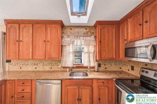 1019 Dancing Ridge Road, Price Twp, PA 18302