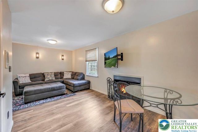 1019 Dancing Ridge Road, Price Twp, PA 18302