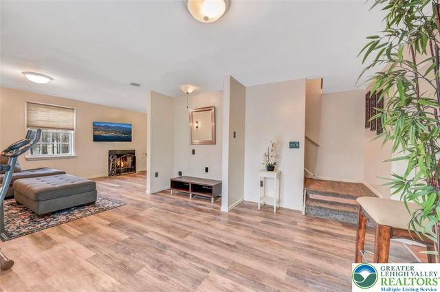 1019 Dancing Ridge Road, Price Twp, PA 18302