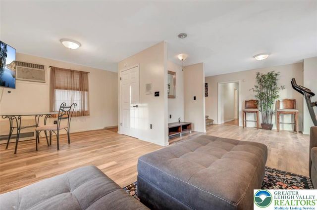 1019 Dancing Ridge Road, Price Twp, PA 18302