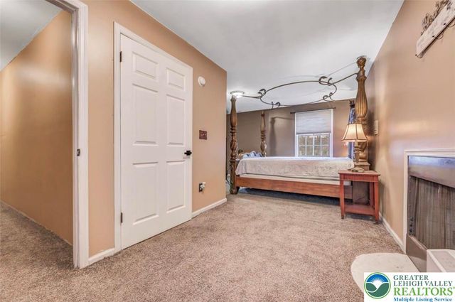 1019 Dancing Ridge Road, Price Twp, PA 18302