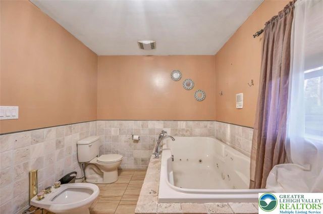 1019 Dancing Ridge Road, Price Twp, PA 18302