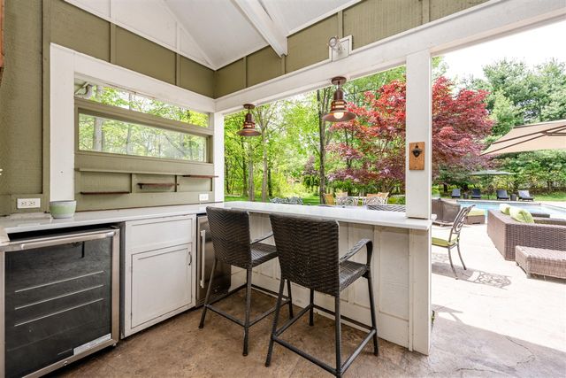 6482 Sweetbriar Court, Sawyer, MI 49125