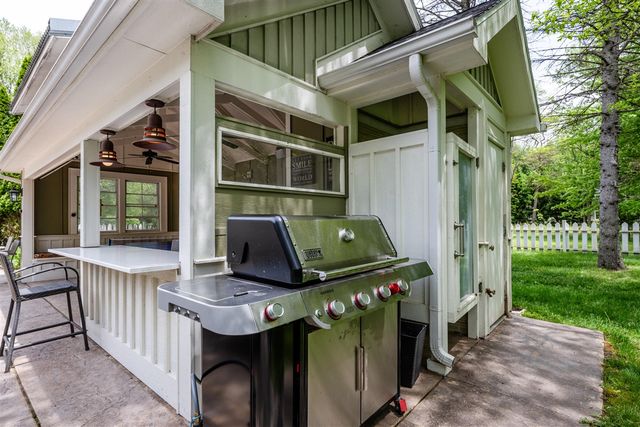 6482 Sweetbriar Court, Sawyer, MI 49125