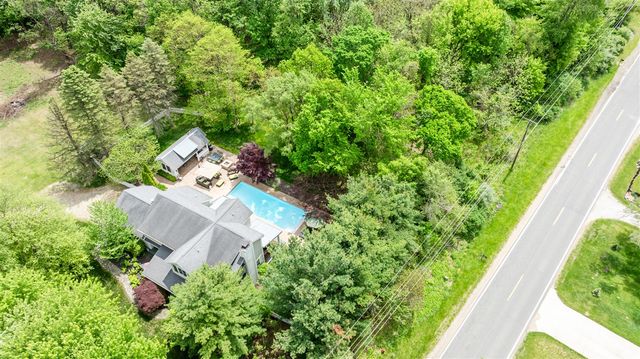 6482 Sweetbriar Court, Sawyer, MI 49125