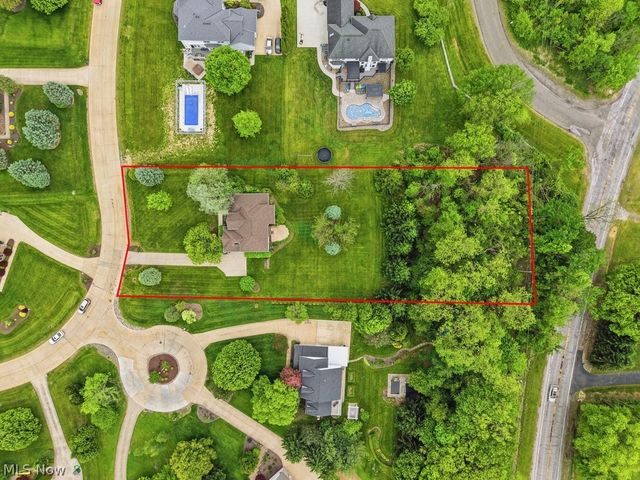 8428 Evergreen Drive, Northfield, OH 44067