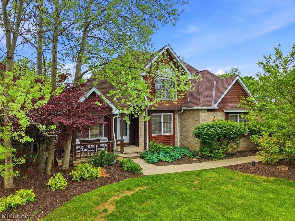 8428 Evergreen Drive, Northfield, OH 44067