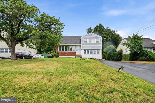 635 W COUNTY LINE RD, Hatboro, PA 19040