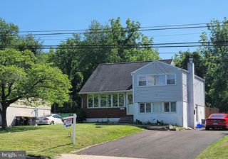 635 W COUNTY LINE RD, Hatboro, PA 19040