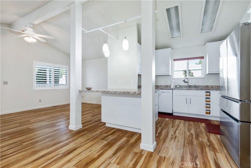 Image 14 of property listing at 1266 Camino Del Robles 43, Atascadero, CA 93422