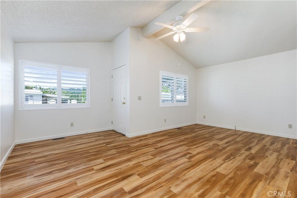 Image 6 of property listing at 1266 Camino Del Robles 43, Atascadero, CA 93422