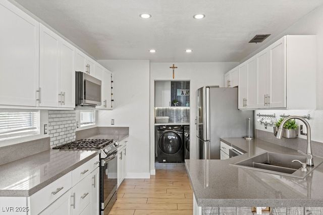 3367 Cheltenham Street, Las Vegas, NV 89129