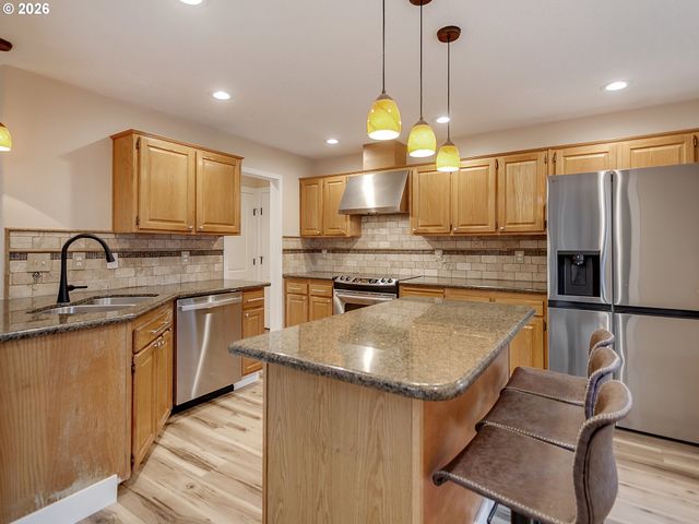 15869 Sw HAWK Ct, Sherwood, OR 97140