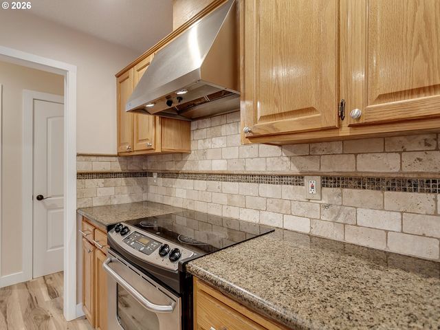 15869 Sw HAWK Ct, Sherwood, OR 97140