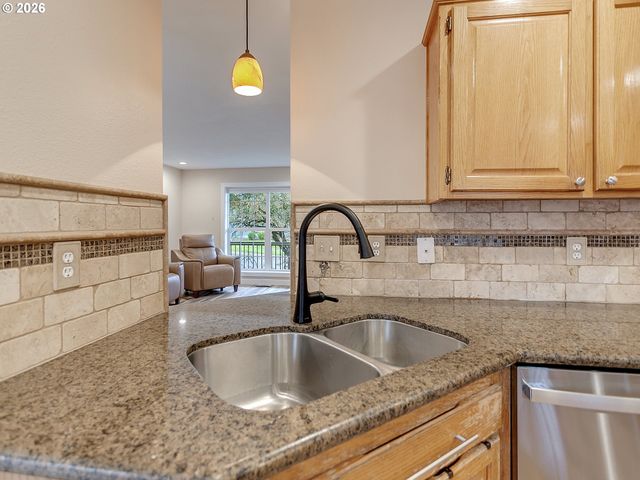 15869 Sw HAWK Ct, Sherwood, OR 97140