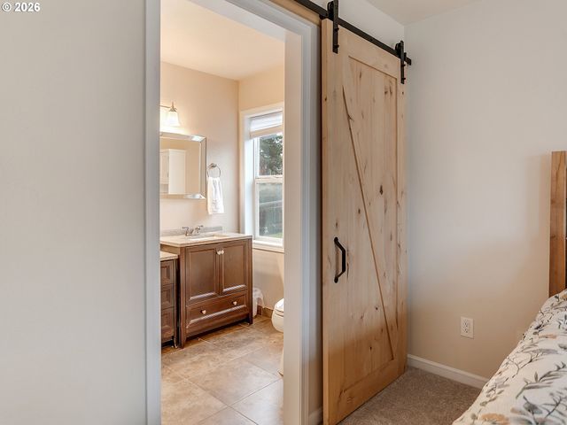 15869 Sw HAWK Ct, Sherwood, OR 97140