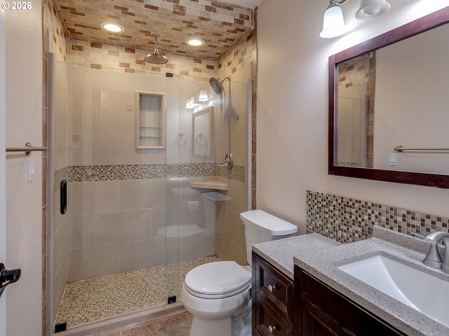 15869 Sw HAWK Ct, Sherwood, OR 97140