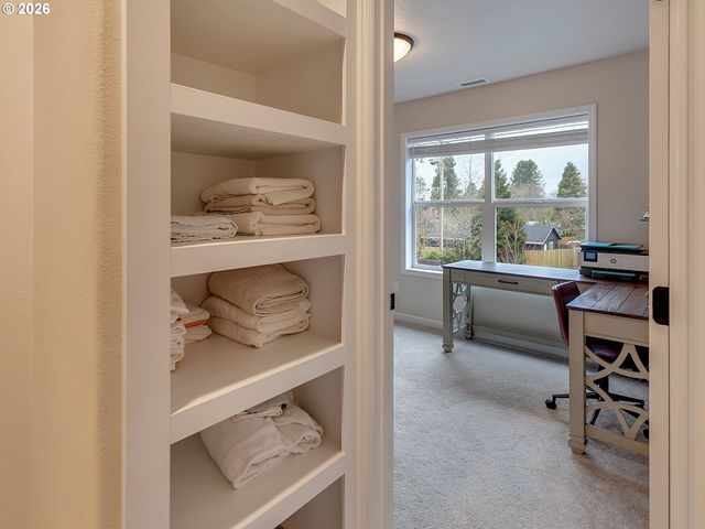 15869 Sw HAWK Ct, Sherwood, OR 97140