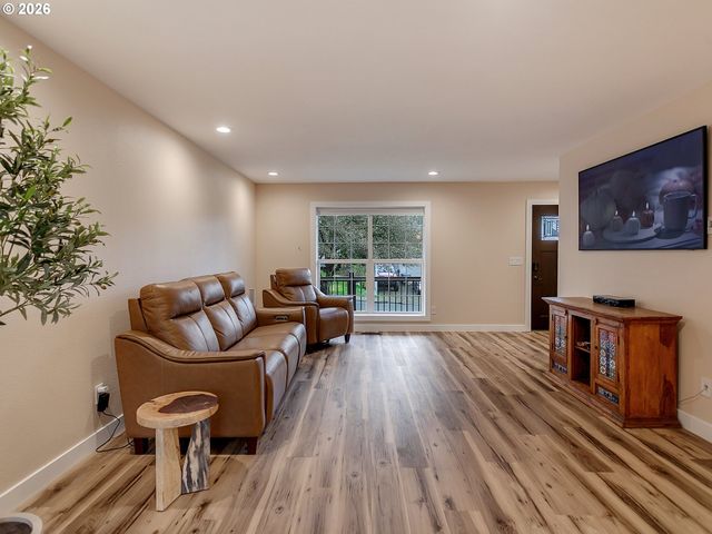 15869 Sw HAWK Ct, Sherwood, OR 97140