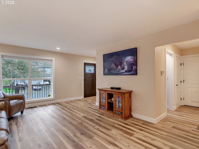 15869 Sw HAWK Ct, Sherwood, OR 97140