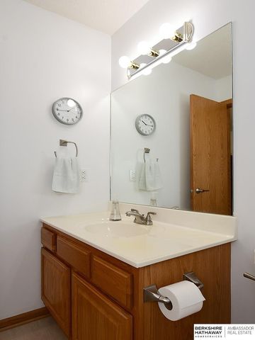 2232 Marigold Circle, Lincoln, NE 68521