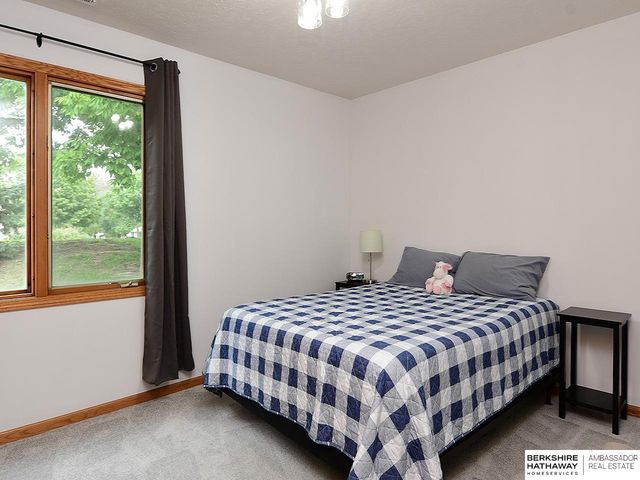 2232 Marigold Circle, Lincoln, NE 68521