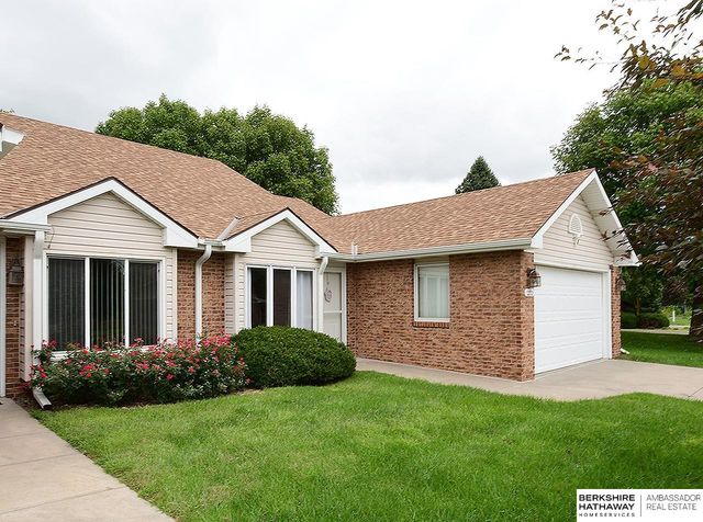 2232 Marigold Circle, Lincoln, NE 68521