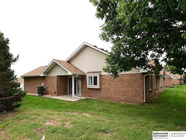 2232 Marigold Circle, Lincoln, NE 68521