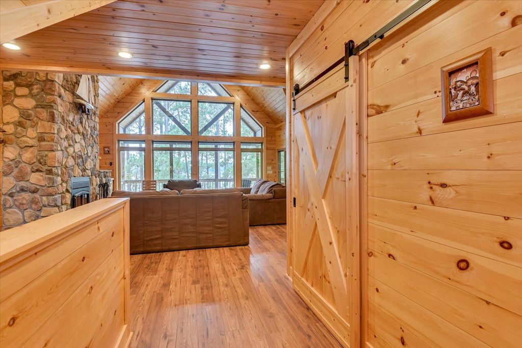 Image 13 of property listing at 184 Brandywine Drive, Mc Cormick, SC 29835