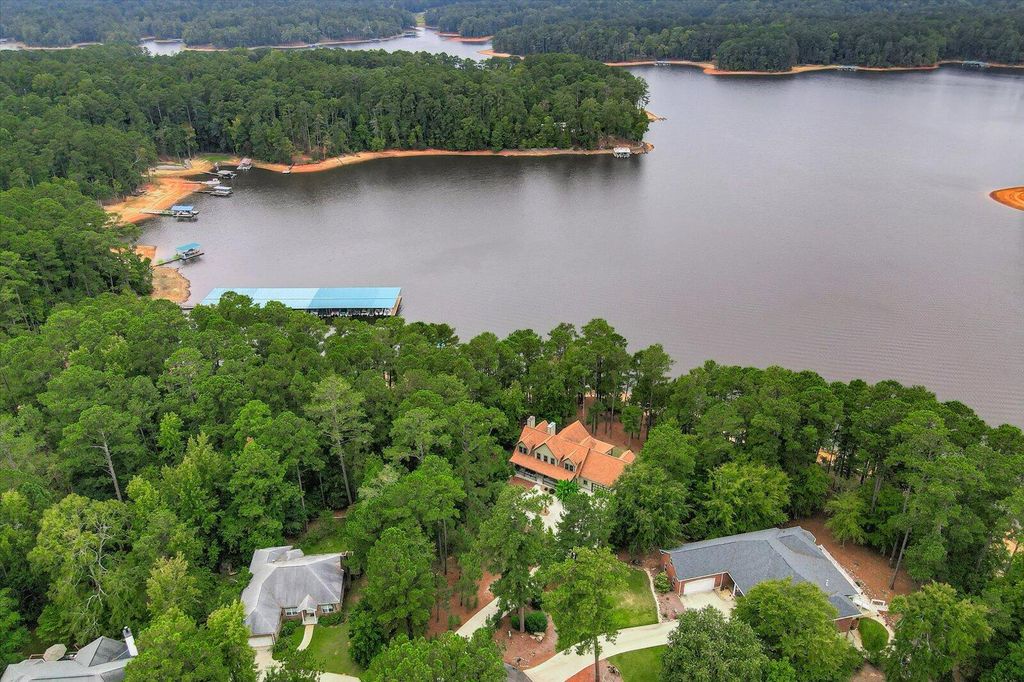 Image 7 of property listing at 184 Brandywine Drive, Mc Cormick, SC 29835