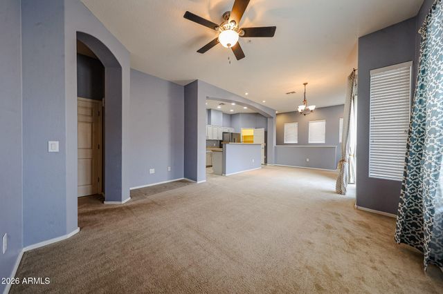 42424 N GAVILAN PEAK Parkway 25206, Anthem, AZ 85086