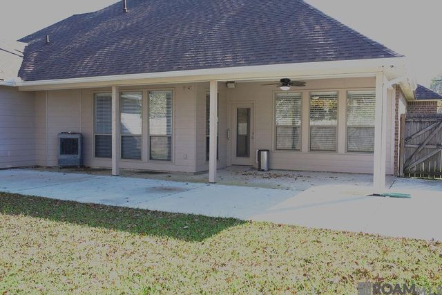 40432 Misty Oak Ct, Prairieville, LA 70769