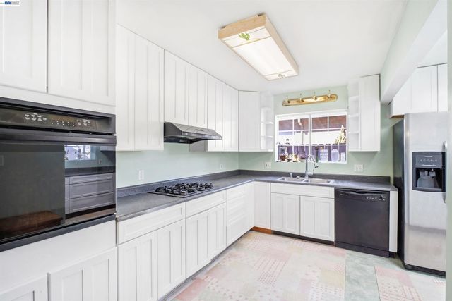 456 Lewis Ave, San Leandro, CA 94577