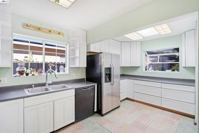 456 Lewis Ave, San Leandro, CA 94577