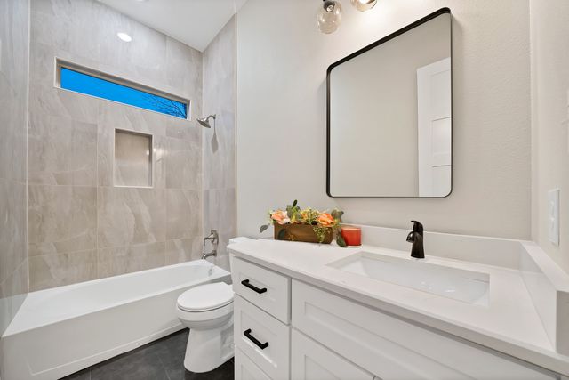 2922 Pearl Avenue, Fort Worth, TX 76106