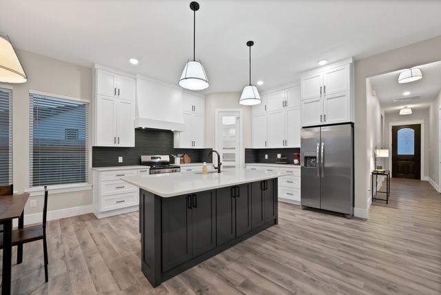 2922 Pearl Avenue, Fort Worth, TX 76106