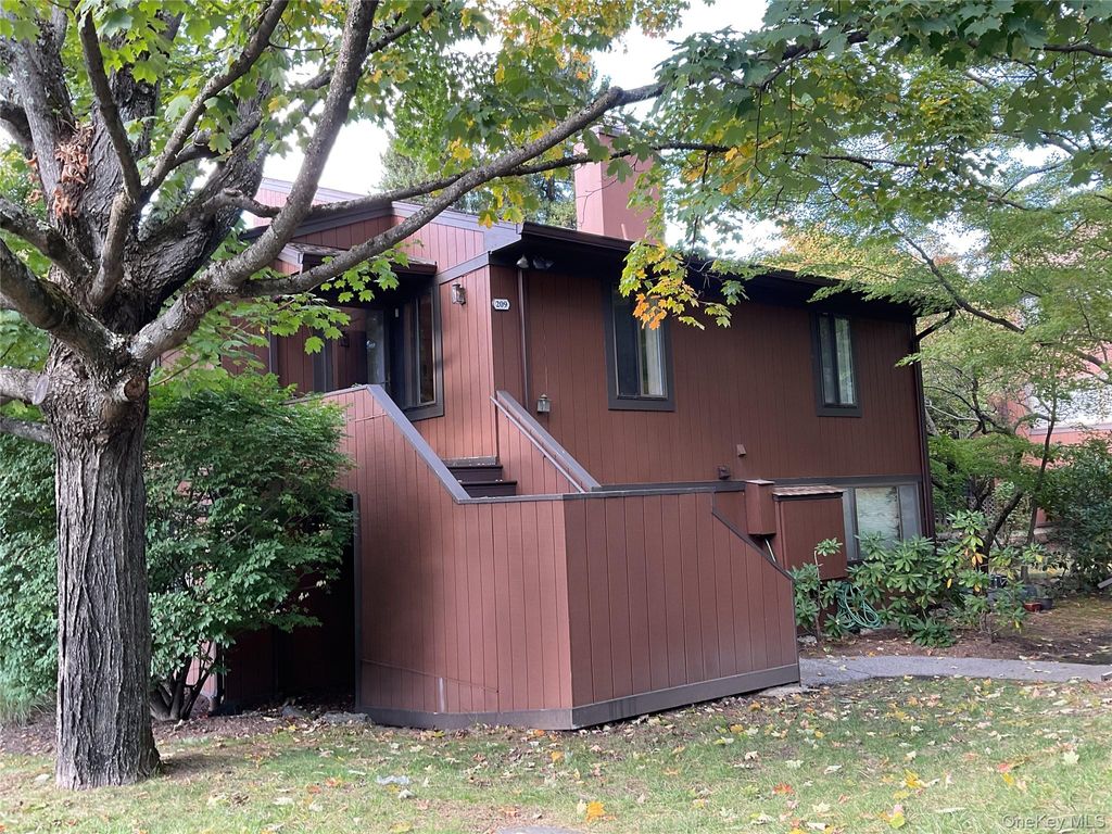 209 Martling Avenue, Tarrytown, NY 10591 — exterior