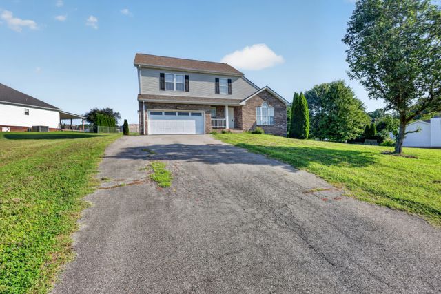 2029 Copper Kettle Cir, Pleasant View, TN 37146