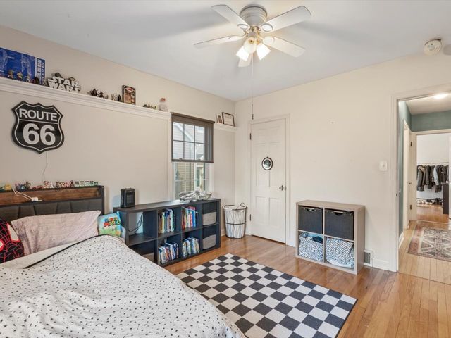 2334 Elm Street, Davenport, IA 52803