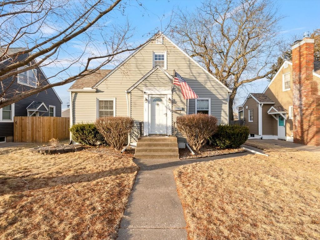 2334 Elm Street, Davenport, IA 52803