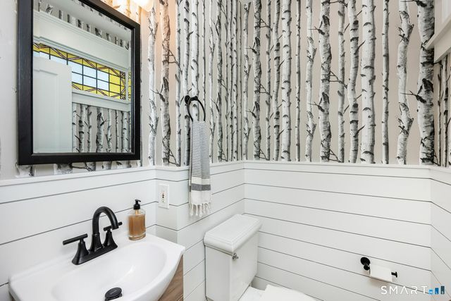 89 Raymond Street, Darien, CT 06820