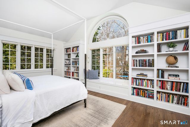 89 Raymond Street, Darien, CT 06820