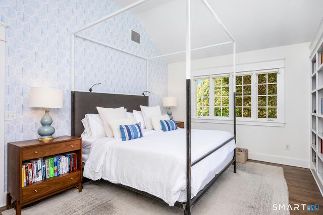 89 Raymond Street, Darien, CT 06820