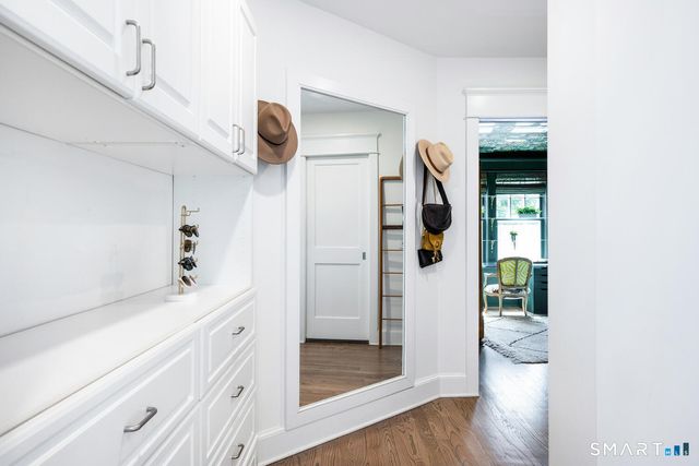 89 Raymond Street, Darien, CT 06820