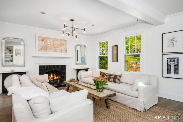 89 Raymond Street, Darien, CT 06820