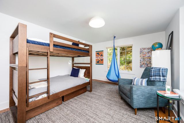 89 Raymond Street, Darien, CT 06820