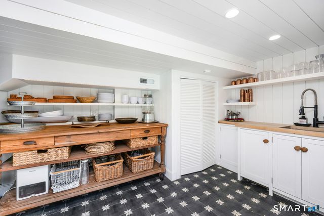 89 Raymond Street, Darien, CT 06820