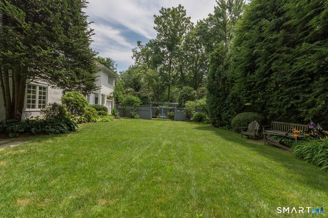 89 Raymond Street, Darien, CT 06820