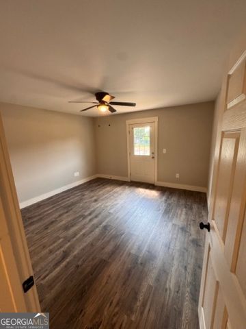 210 maret Street, Hartwell, GA 30643