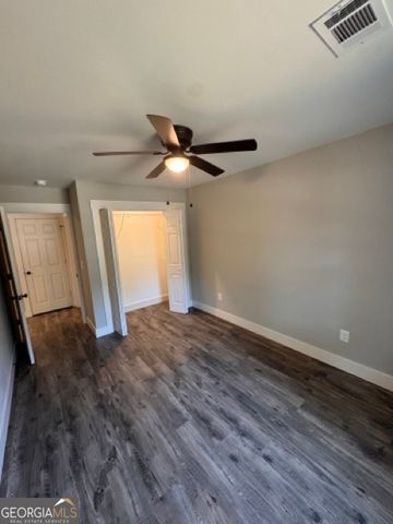 210 maret Street, Hartwell, GA 30643